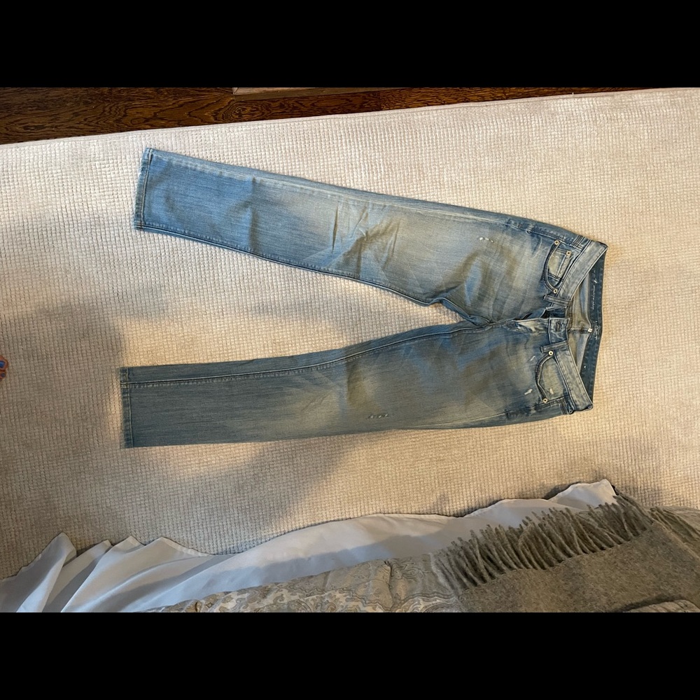 Great white wash blue jeans